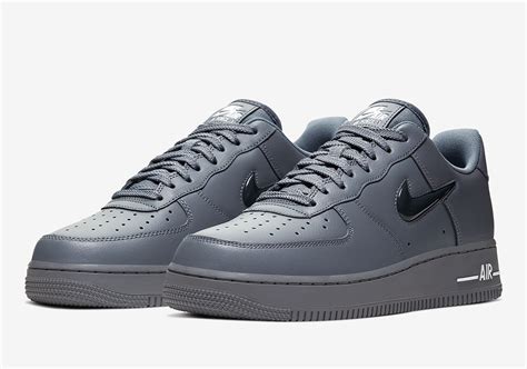 Men's Nike Air Force 1 Jewel Casual Shoes 